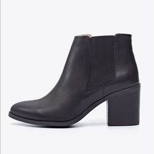 Nisolo Heeled Chelsea Boot